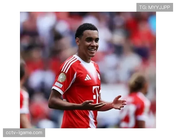 关键换人：图赫尔用格纳布里换下穆夏拉，改变拜仁进攻宽度